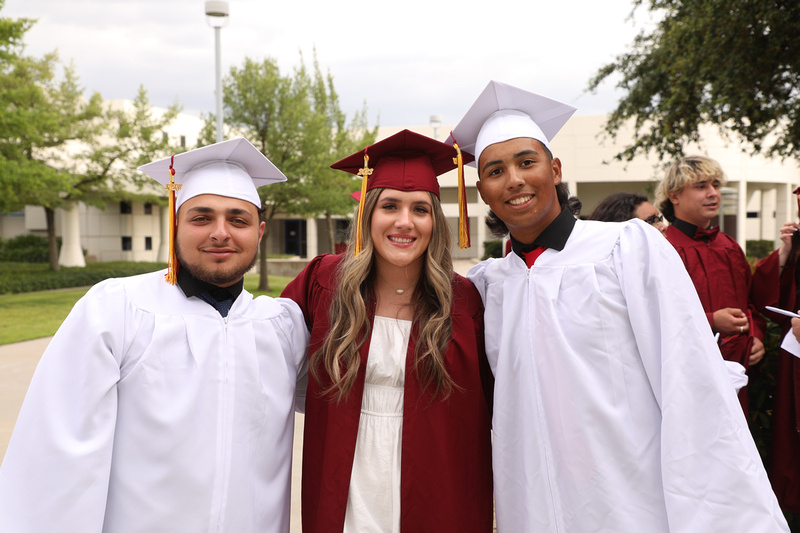 Zenfolio Clovis Unified Photography 23 Clovis West Graduation 530kg