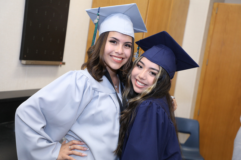 Zenfolio Clovis Unified Photography 23 Clovis East Graduation 68kg