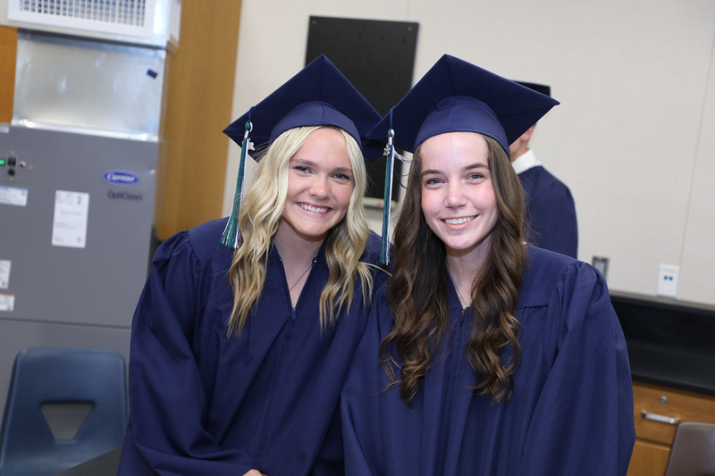 Zenfolio | Clovis Unified Photography | 23 Clovis East Graduation 6-8kg