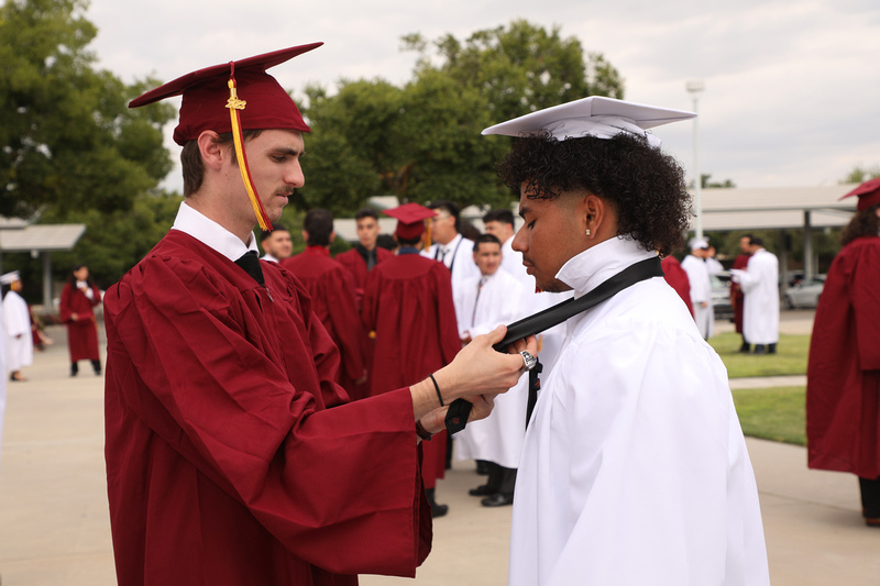 Zenfolio Clovis Unified Photography 23 Clovis West Graduation 530kg