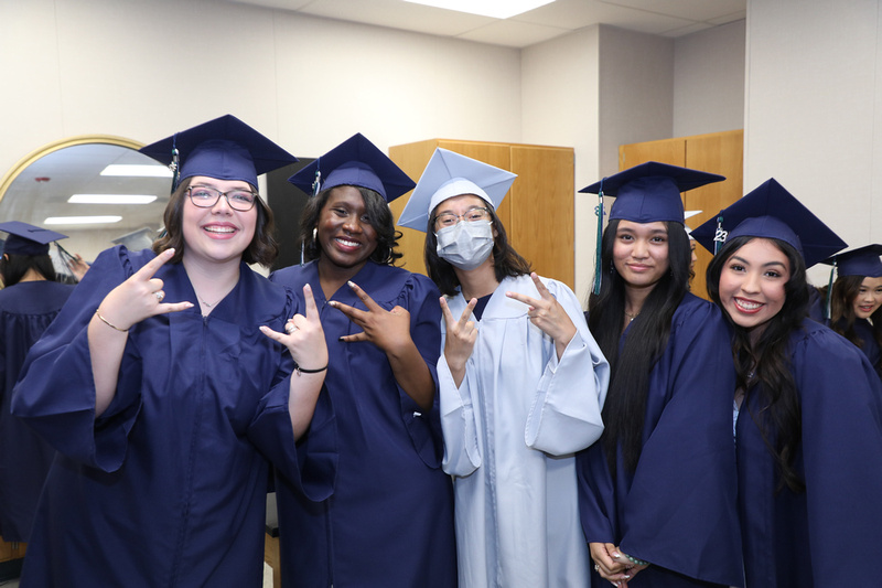 Zenfolio Clovis Unified Photography 23 Clovis East Graduation 68kg